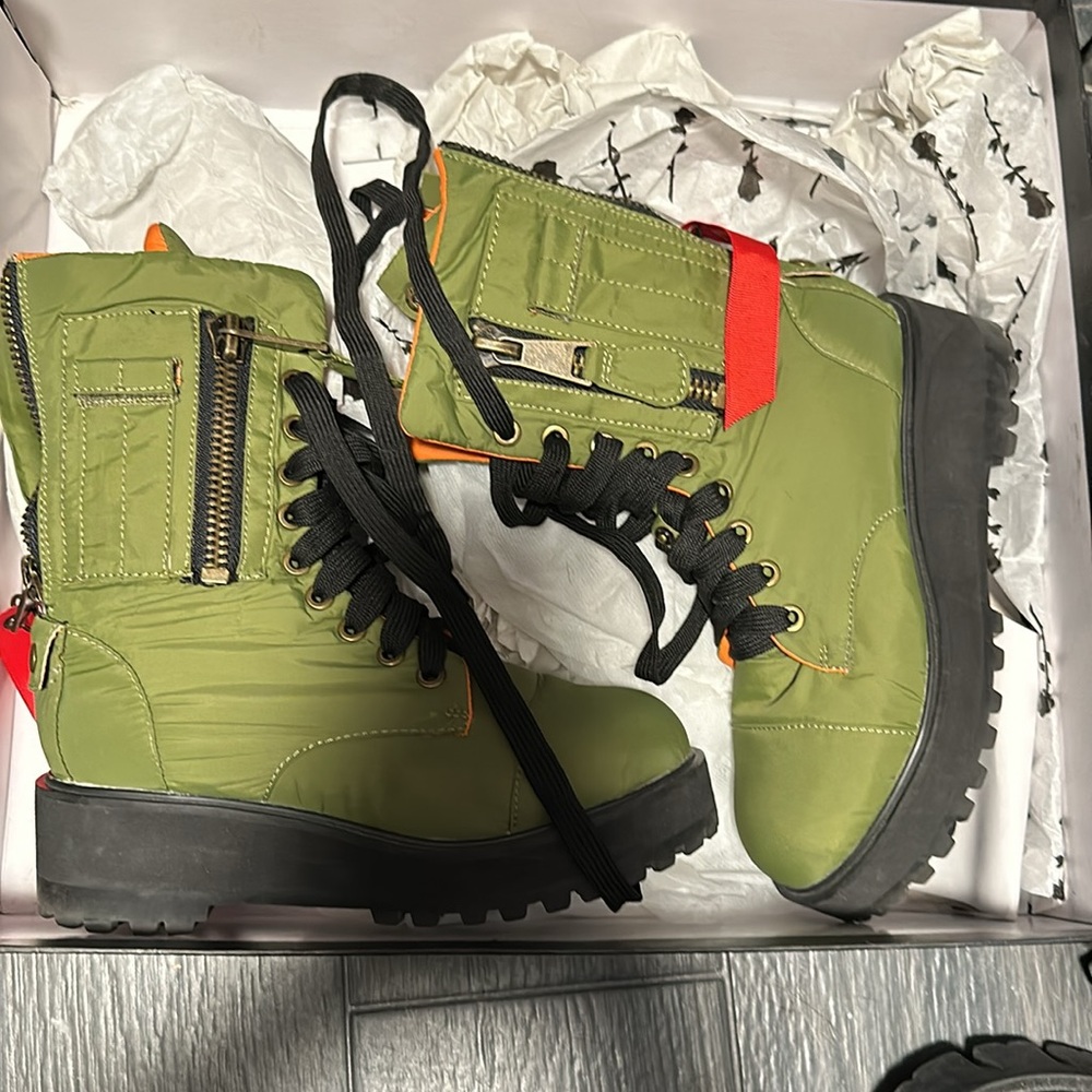 Dolls kill poster girl kush combat flight boot 5M preowned